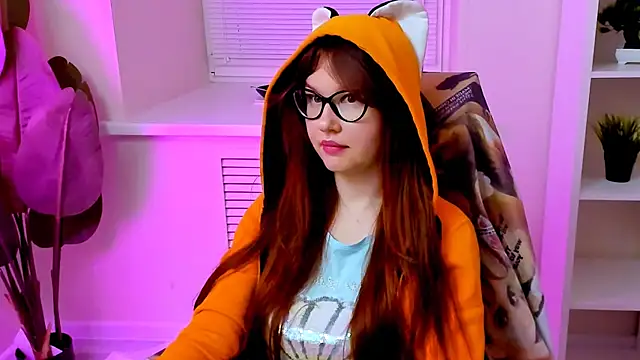 CarolGiggly webcam