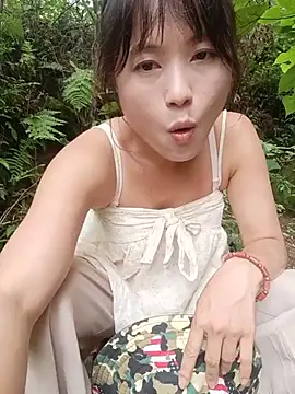 linda_bae00 webcam
