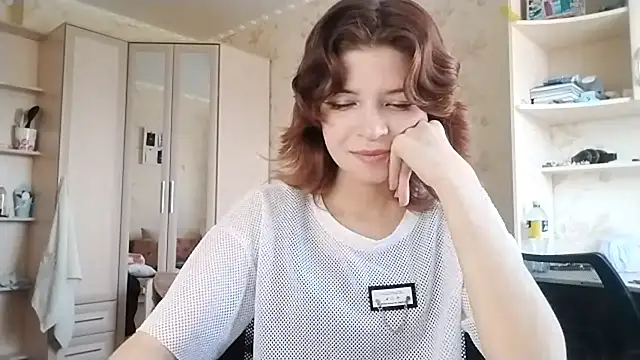 LowkeyIndigo webcam