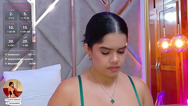 Martina-Roberts- webcam