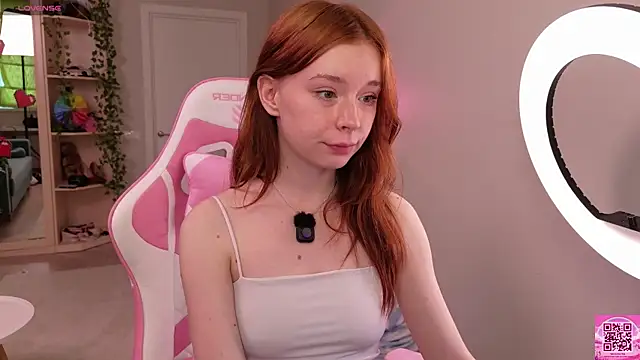 eva_aria webcam