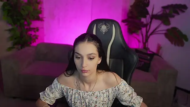 Mila_Rose054 webcam