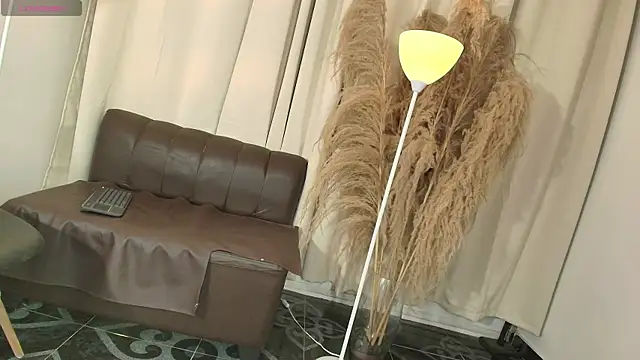 Aliana_Rouse webcam