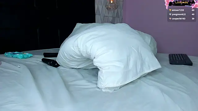 JustinePerry webcam