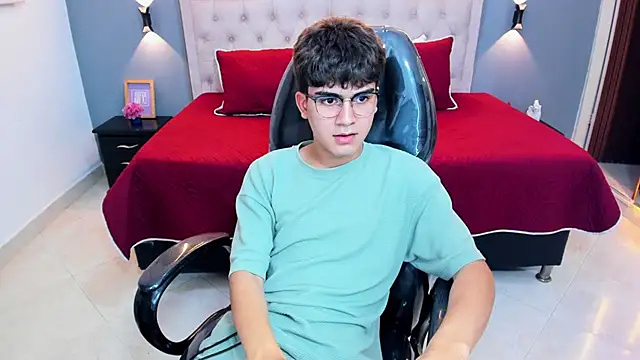 Tommy18__ webcam