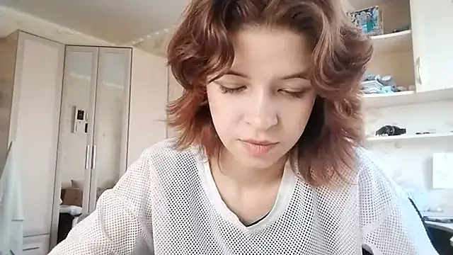 LowkeyIndigo webcam