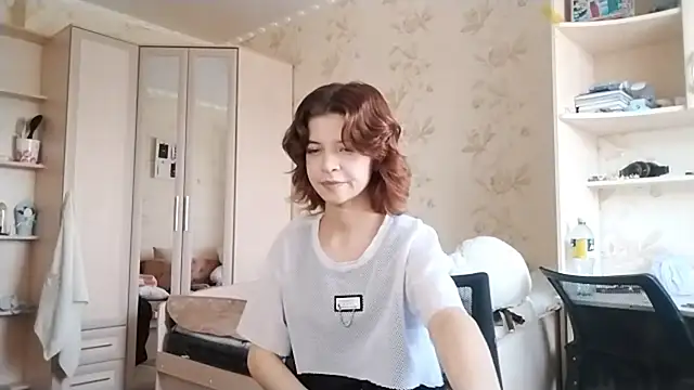 LowkeyIndigo webcam