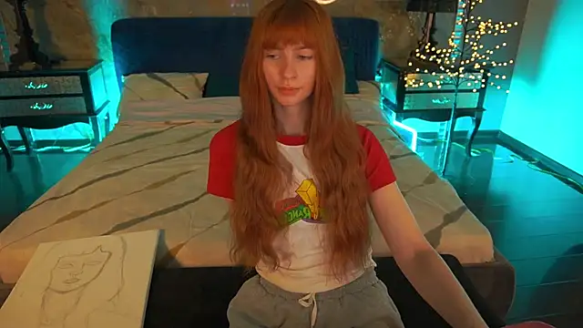 Nicol_Moonn webcam