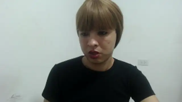 estefania224 webcam