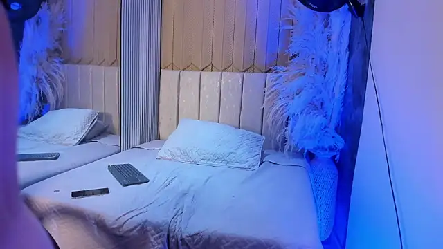 KatieScott_ webcam