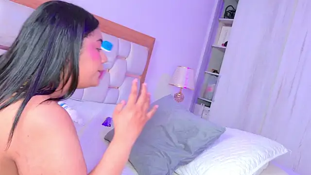 mia_and_lexy - Mia_and_lexy's free webcam - UK Sex Cams
