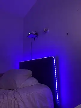 Lusty_Lunaa webcam