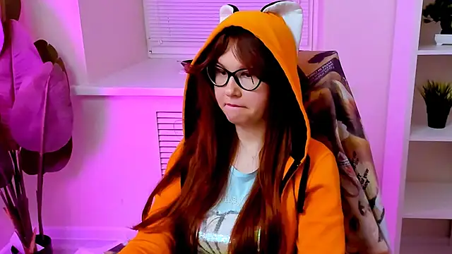CarolGiggly webcam