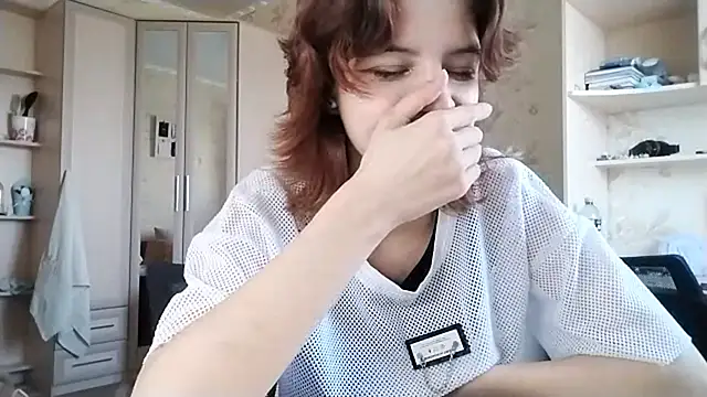 LowkeyIndigo webcam