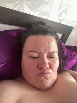 SunnyLeila2101 webcam
