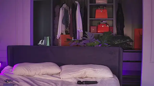 Monique_Celeste webcam