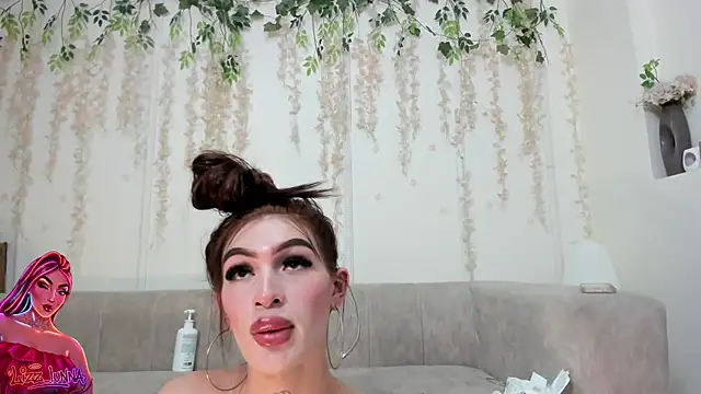 Rlay - Trans webcam sex chat
