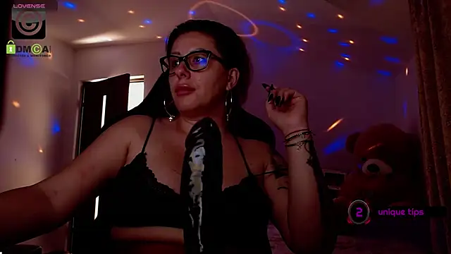 SonyaDevon webcam