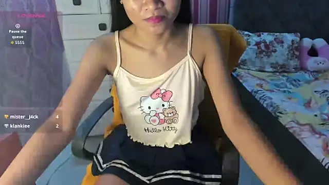 Mica_Jones webcam