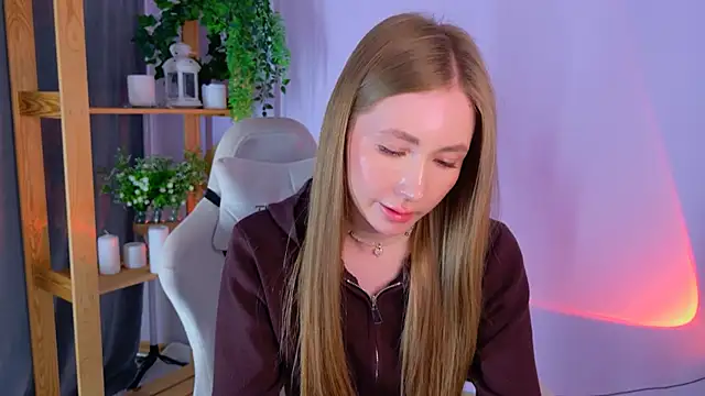 EllyColins webcam