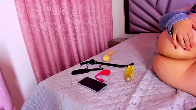 Aleja_NightVibe webcam