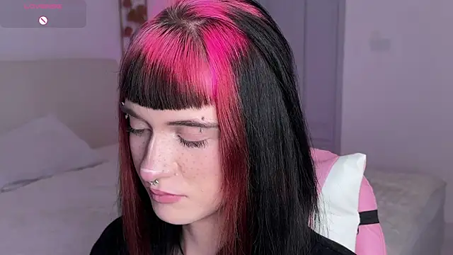 Vailyreb_ webcam