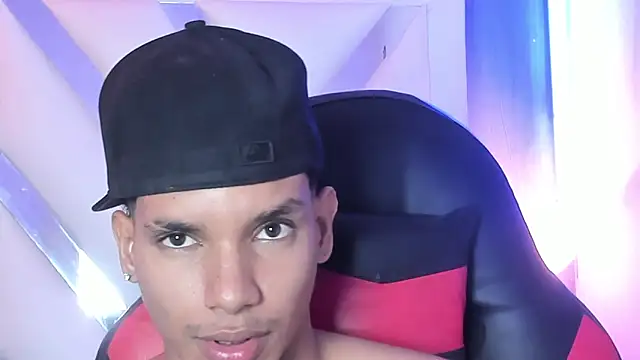 kai_storm77 webcam