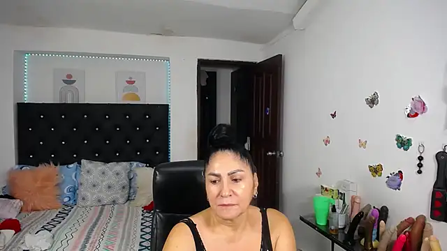 mature_bigboobs10 webcam