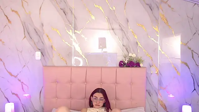 Red_kytty6 webcam