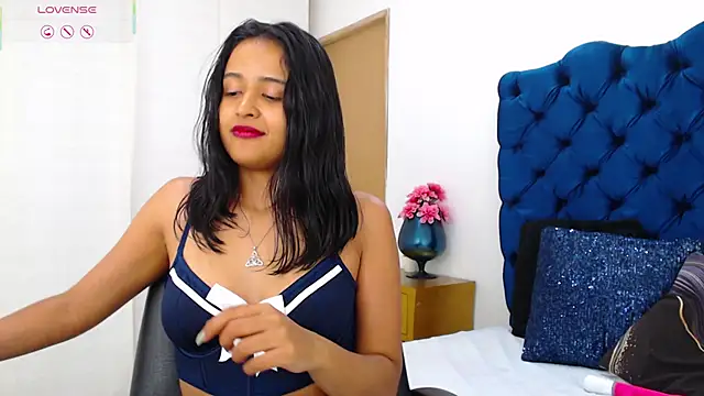 Lili666_ webcam