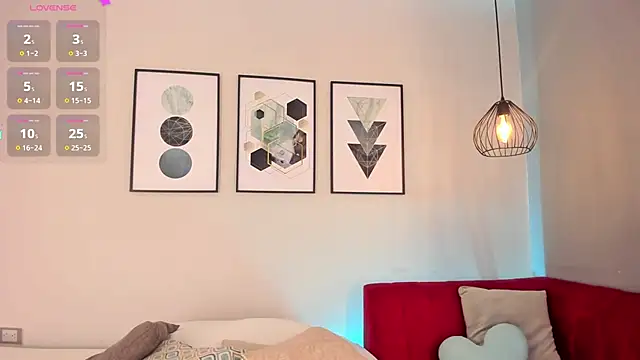 ariavelvet_ webcam