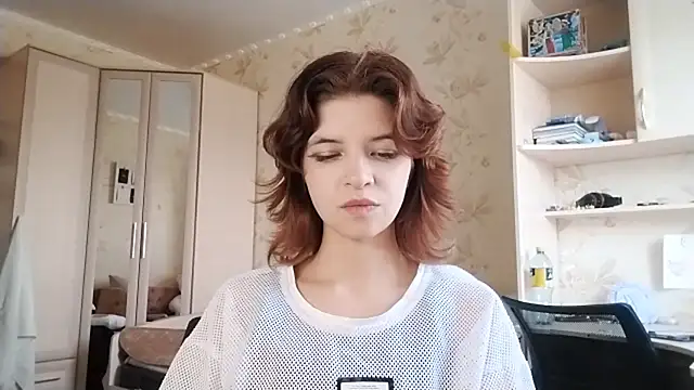LowkeyIndigo webcam