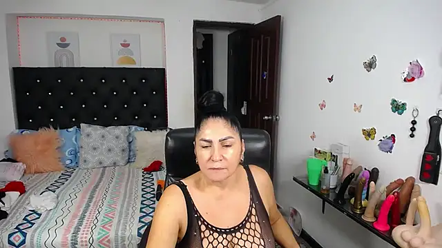 mature_bigboobs10 webcam