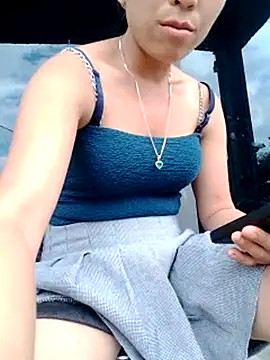 Zara-Lina webcam
