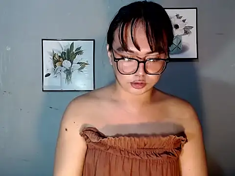 Asianblk_barbiedoll webcam