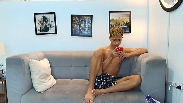 GOLD_BOYS webcam