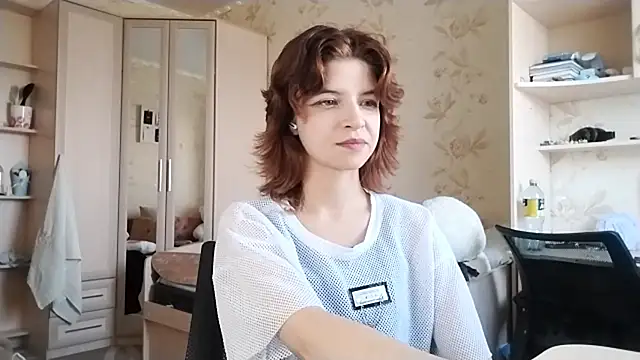 LowkeyIndigo webcam
