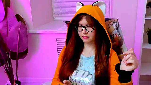 CarolGiggly webcam
