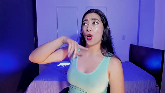 MeganWhite3