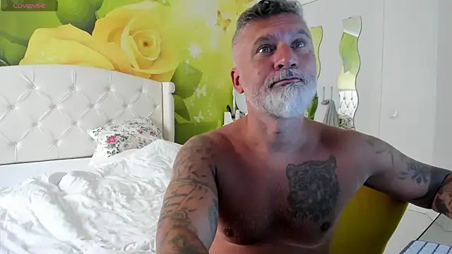 BlowMyXXL webcam