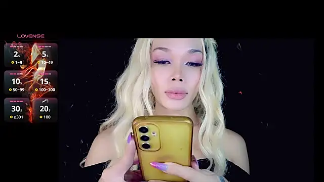 YOURHOT_STUFF webcam