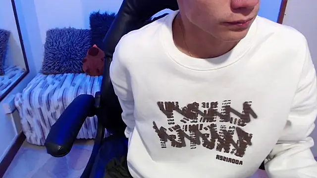 Yao_23 webcam