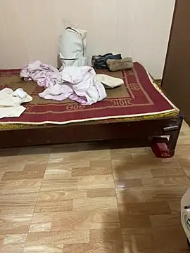 Mina048 webcam