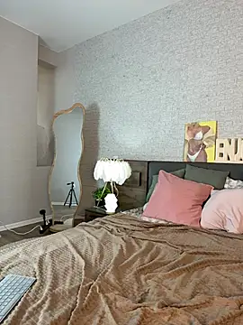 KimEvanss webcam