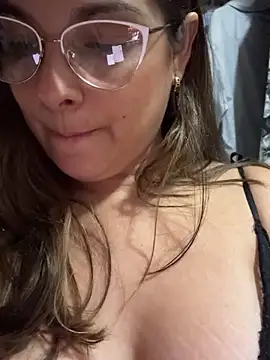Mariiii_morena webcam