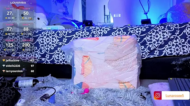 LunaRose5 webcam
