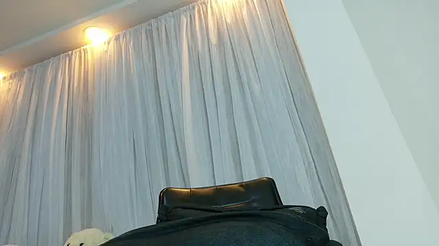 Rpoolrboy webcam