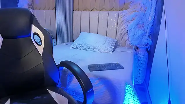 KatieScott_ webcam