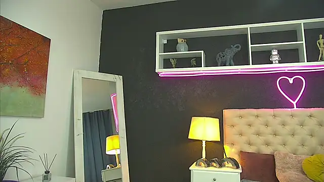 TaniaKaverina webcam
