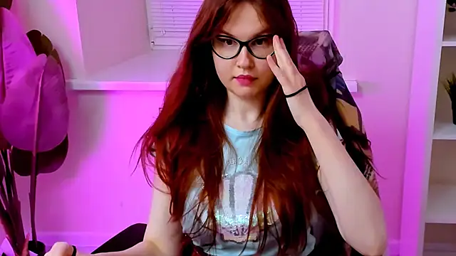 CarolGiggly webcam